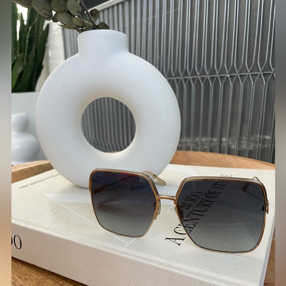 Dior Women’s Sunglasses | Gold | Oversized Squared